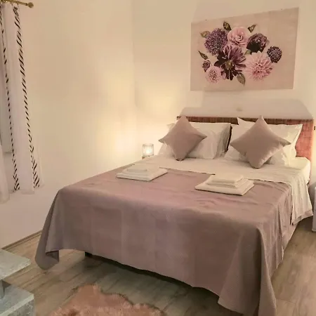 House Galeb- 20 Meters From Beach!! *