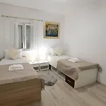 House Galeb- 20 Meters From Beach!!