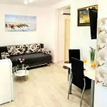 Ferienhaus House Galeb- 20 Meters From Beach!!