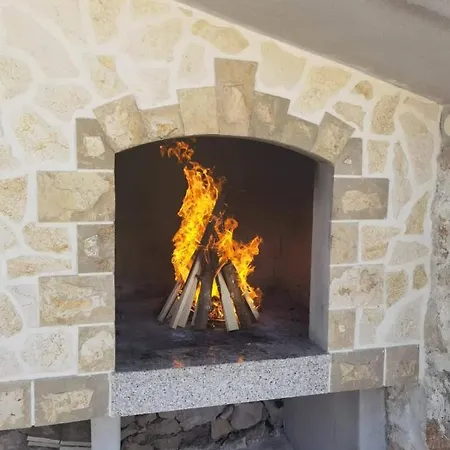 House Galeb- 20 Meters From Beach!! Holiday home *
